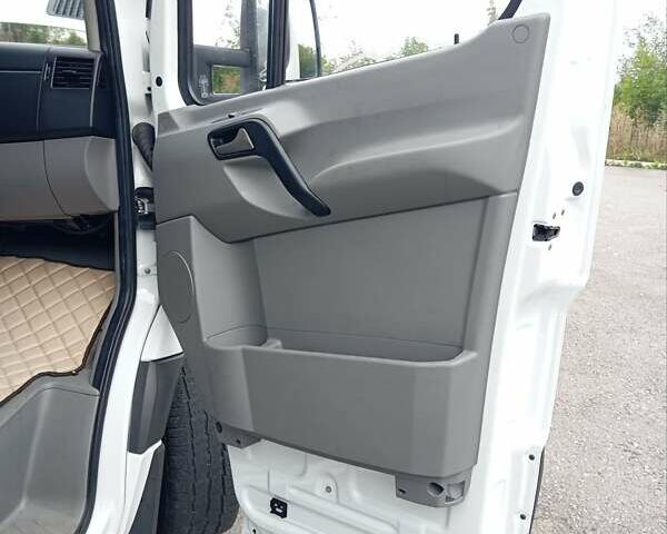 Белый Мерседес Sprinter, объемом двигателя 2.15 л и пробегом 478 тыс. км за 22500 $, фото 44 на Automoto.ua