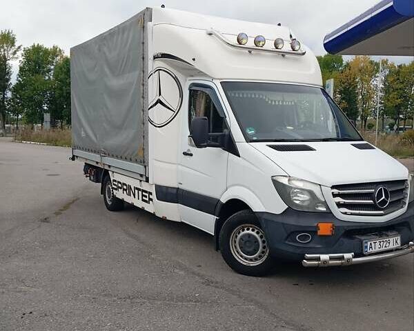 Белый Мерседес Sprinter, объемом двигателя 2.15 л и пробегом 478 тыс. км за 22500 $, фото 5 на Automoto.ua