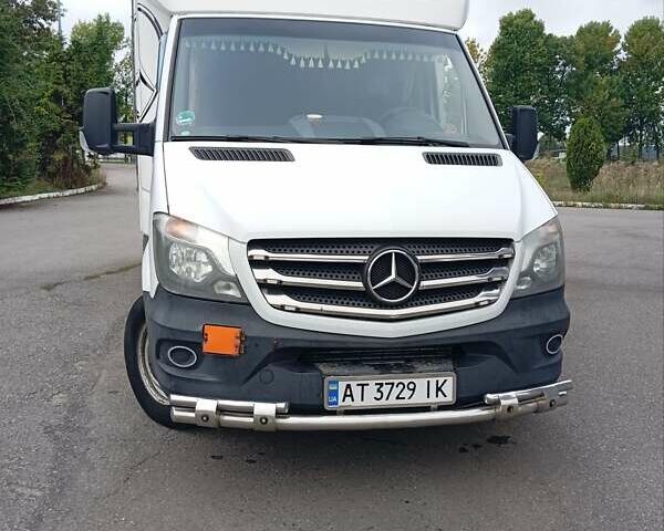 Белый Мерседес Sprinter, объемом двигателя 2.15 л и пробегом 478 тыс. км за 22500 $, фото 7 на Automoto.ua