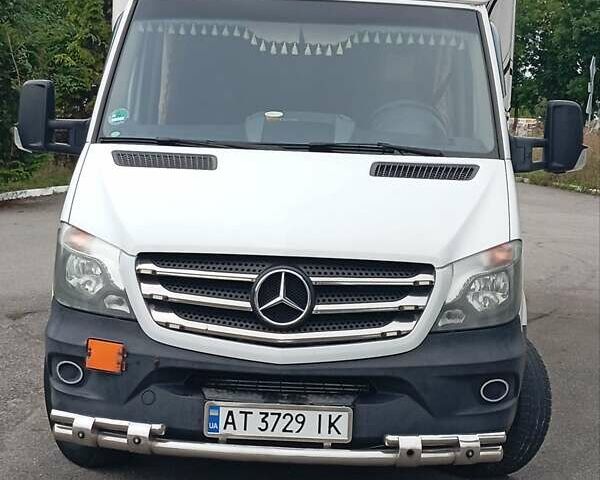 Белый Мерседес Sprinter, объемом двигателя 2.15 л и пробегом 478 тыс. км за 22500 $, фото 6 на Automoto.ua