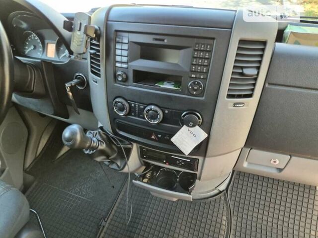 Білий Мерседес Sprinter, об'ємом двигуна 2.99 л та пробігом 274 тис. км за 31999 $, фото 24 на Automoto.ua