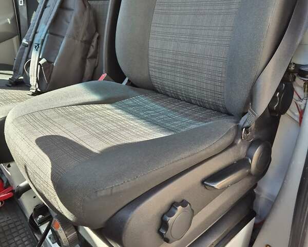 Білий Мерседес Sprinter, об'ємом двигуна 2.99 л та пробігом 274 тис. км за 31999 $, фото 31 на Automoto.ua