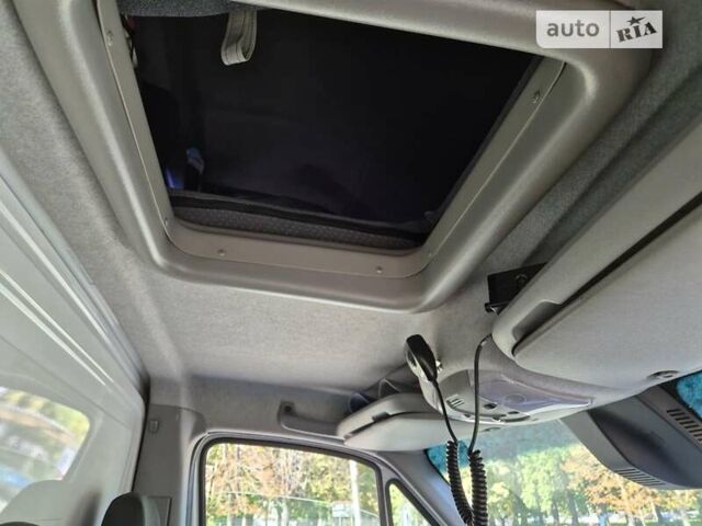 Білий Мерседес Sprinter, об'ємом двигуна 2.99 л та пробігом 274 тис. км за 31999 $, фото 23 на Automoto.ua