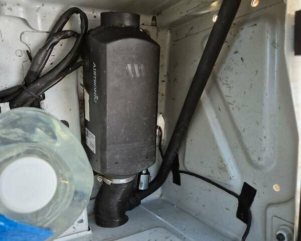 Білий Мерседес Sprinter, об'ємом двигуна 2.99 л та пробігом 274 тис. км за 31999 $, фото 33 на Automoto.ua