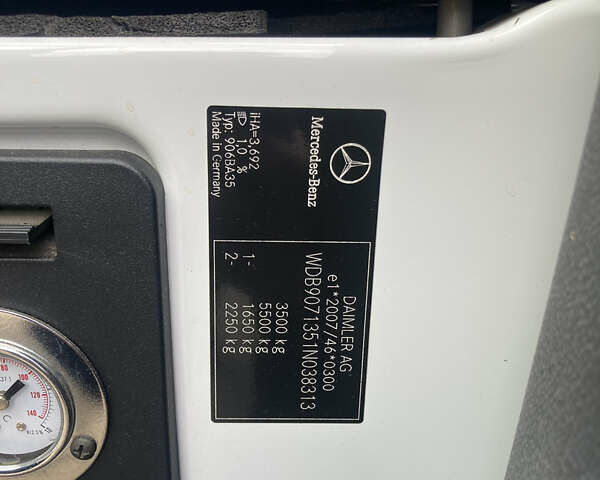 Белый Мерседес Sprinter, объемом двигателя 2.14 л и пробегом 385 тыс. км за 27000 $, фото 27 на Automoto.ua