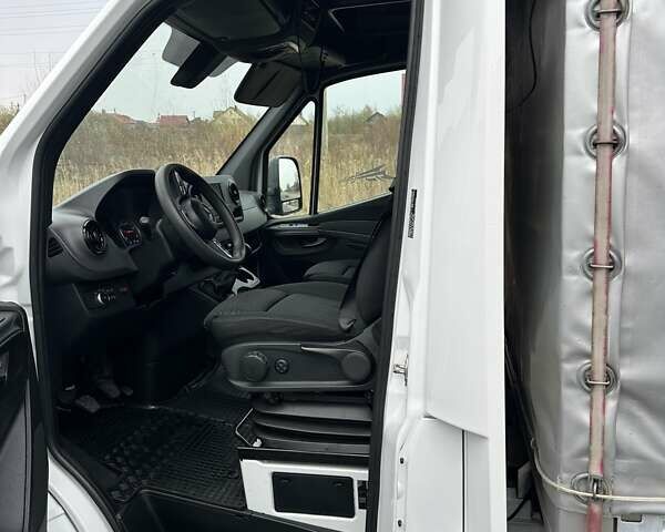 Белый Мерседес Sprinter, объемом двигателя 2.2 л и пробегом 240 тыс. км за 19900 $, фото 16 на Automoto.ua
