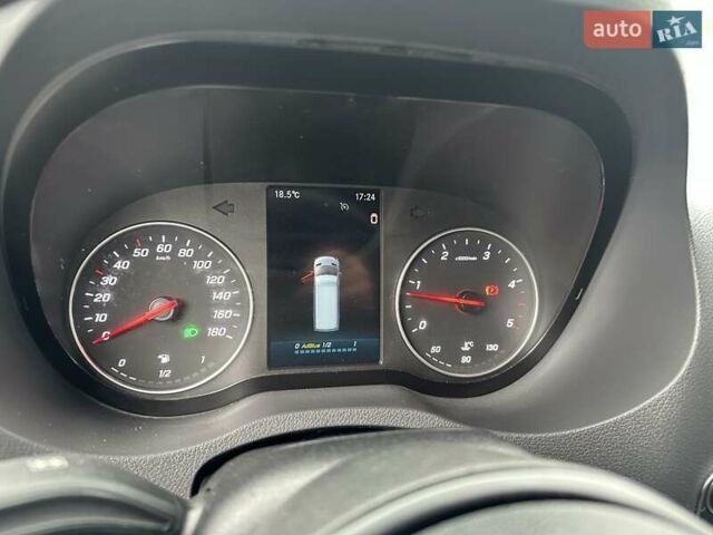 Белый Мерседес Sprinter, объемом двигателя 2.2 л и пробегом 240 тыс. км за 19900 $, фото 21 на Automoto.ua