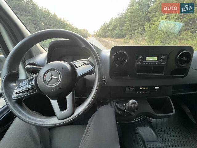 Белый Мерседес Sprinter, объемом двигателя 0 л и пробегом 178 тыс. км за 24700 $, фото 4 на Automoto.ua