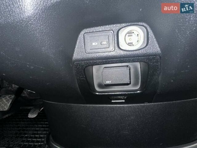 Белый Мерседес Sprinter, объемом двигателя 2.2 л и пробегом 240 тыс. км за 19900 $, фото 46 на Automoto.ua
