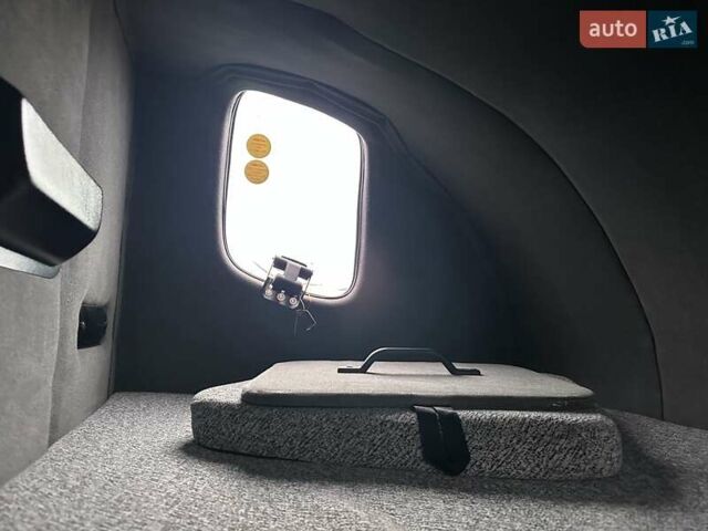 Белый Мерседес Sprinter, объемом двигателя 2.2 л и пробегом 240 тыс. км за 19900 $, фото 49 на Automoto.ua