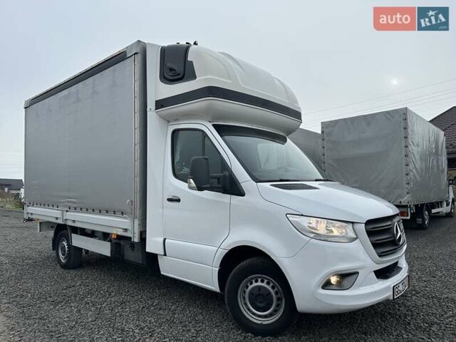 Белый Мерседес Sprinter, объемом двигателя 2.2 л и пробегом 240 тыс. км за 19900 $, фото 3 на Automoto.ua