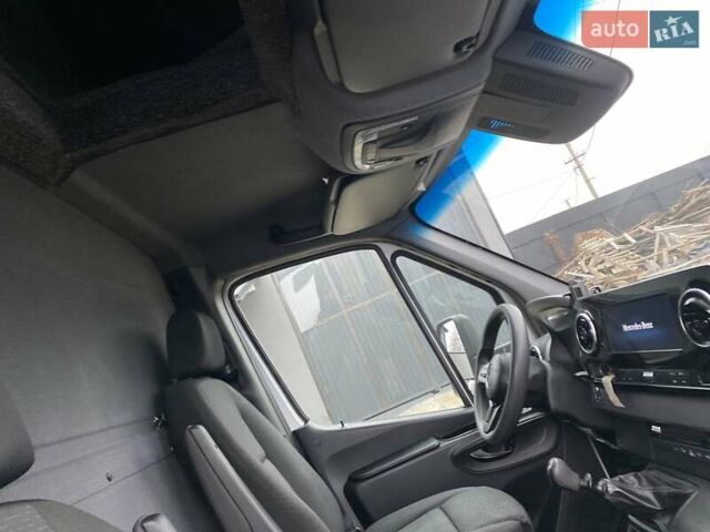 Белый Мерседес Sprinter, объемом двигателя 2.2 л и пробегом 220 тыс. км за 23500 $, фото 42 на Automoto.ua