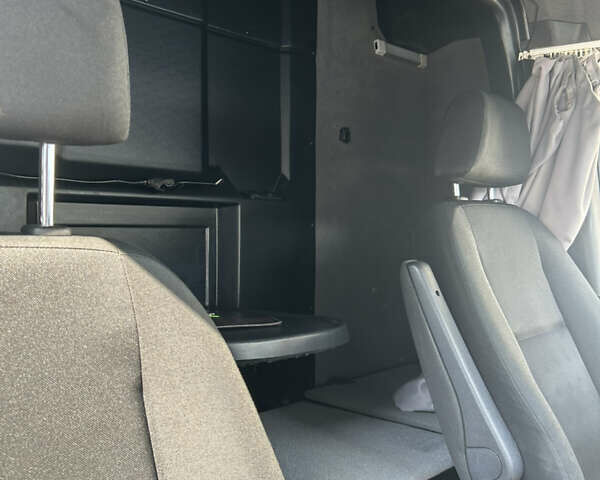 Белый Мерседес Sprinter, объемом двигателя 3 л и пробегом 435 тыс. км за 29200 $, фото 14 на Automoto.ua