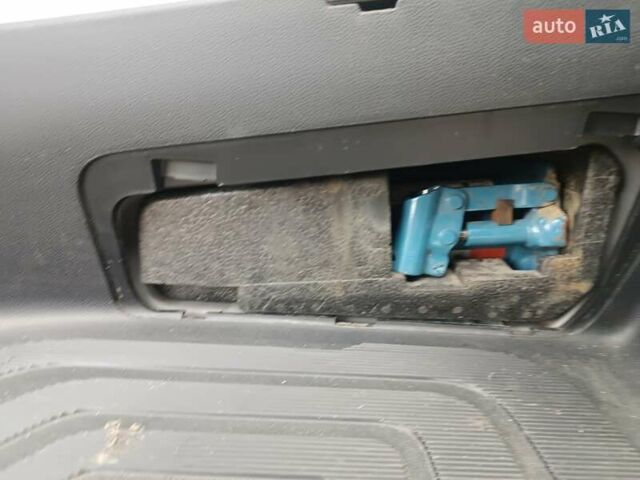 Білий Мерседес Sprinter, об'ємом двигуна 3 л та пробігом 363 тис. км за 30500 $, фото 28 на Automoto.ua
