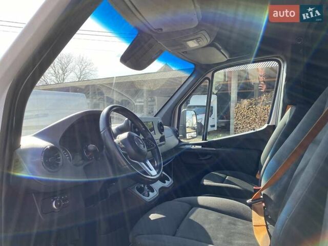Білий Мерседес Sprinter, об'ємом двигуна 2.2 л та пробігом 250 тис. км за 22750 $, фото 33 на Automoto.ua