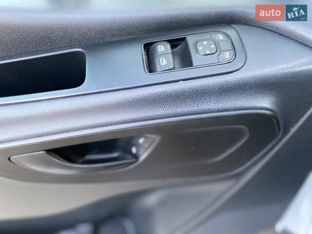 Білий Мерседес Sprinter, об'ємом двигуна 2.2 л та пробігом 290 тис. км за 22450 $, фото 43 на Automoto.ua