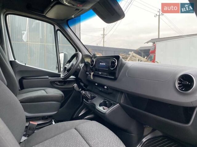 Белый Мерседес Sprinter, объемом двигателя 2.2 л и пробегом 220 тыс. км за 23500 $, фото 39 на Automoto.ua