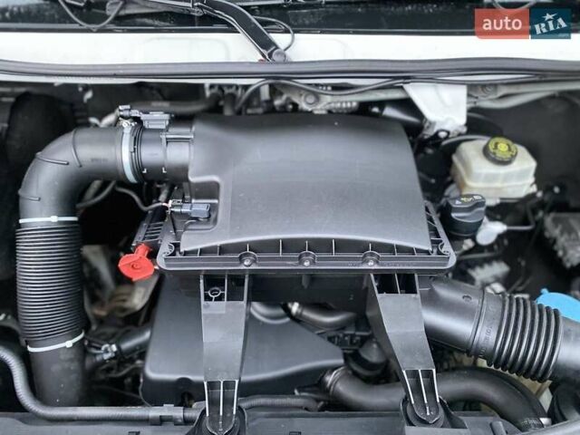 Білий Мерседес Sprinter, об'ємом двигуна 2.2 л та пробігом 290 тис. км за 22450 $, фото 44 на Automoto.ua