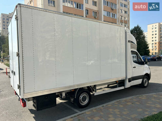 Белый Мерседес Sprinter, объемом двигателя 3 л и пробегом 435 тыс. км за 29200 $, фото 9 на Automoto.ua