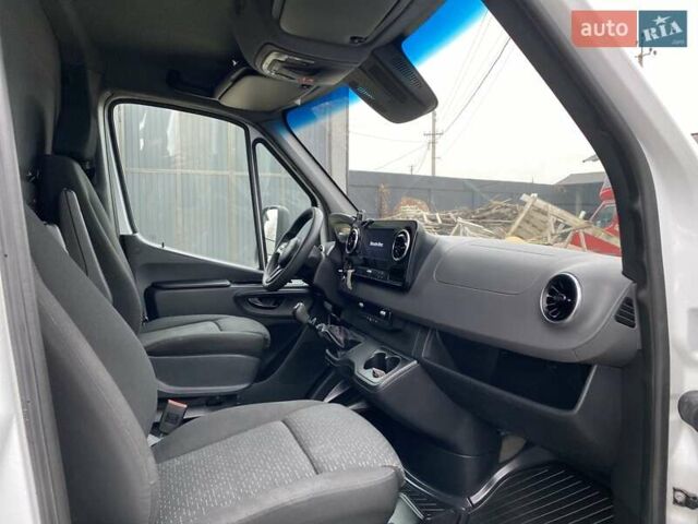 Белый Мерседес Sprinter, объемом двигателя 2.2 л и пробегом 220 тыс. км за 23500 $, фото 40 на Automoto.ua