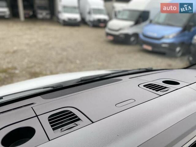 Белый Мерседес Sprinter, объемом двигателя 2.2 л и пробегом 220 тыс. км за 23500 $, фото 65 на Automoto.ua
