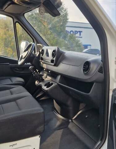 Белый Мерседес Sprinter, объемом двигателя 2.2 л и пробегом 308 тыс. км за 20900 $, фото 29 на Automoto.ua