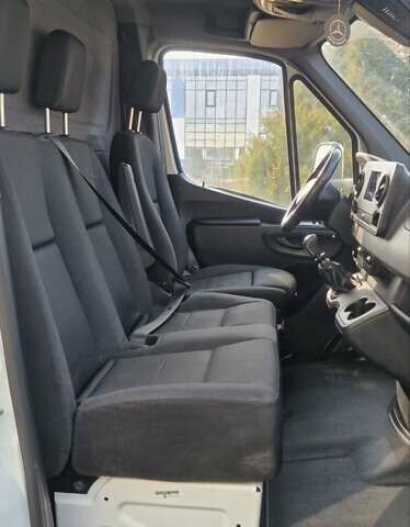 Белый Мерседес Sprinter, объемом двигателя 2.2 л и пробегом 308 тыс. км за 20900 $, фото 32 на Automoto.ua