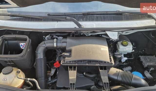 Белый Мерседес Sprinter, объемом двигателя 2.2 л и пробегом 308 тыс. км за 20900 $, фото 6 на Automoto.ua