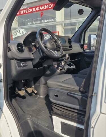 Белый Мерседес Sprinter, объемом двигателя 2.2 л и пробегом 308 тыс. км за 20900 $, фото 31 на Automoto.ua