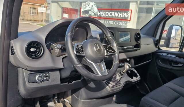 Белый Мерседес Sprinter, объемом двигателя 2.2 л и пробегом 308 тыс. км за 20900 $, фото 14 на Automoto.ua