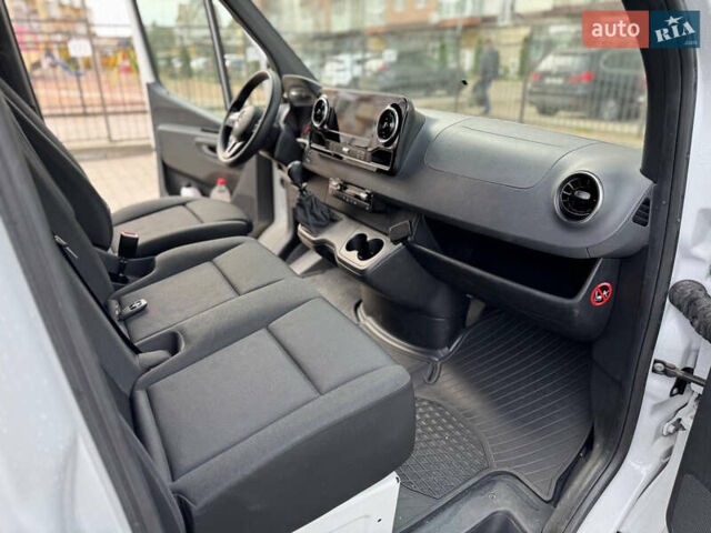 Білий Мерседес Sprinter, об'ємом двигуна 2 л та пробігом 212 тис. км за 25000 $, фото 12 на Automoto.ua
