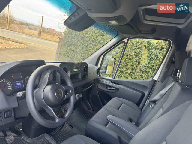 Белый Мерседес Sprinter, объемом двигателя 1.95 л и пробегом 132 тыс. км за 37500 $, фото 20 на Automoto.ua