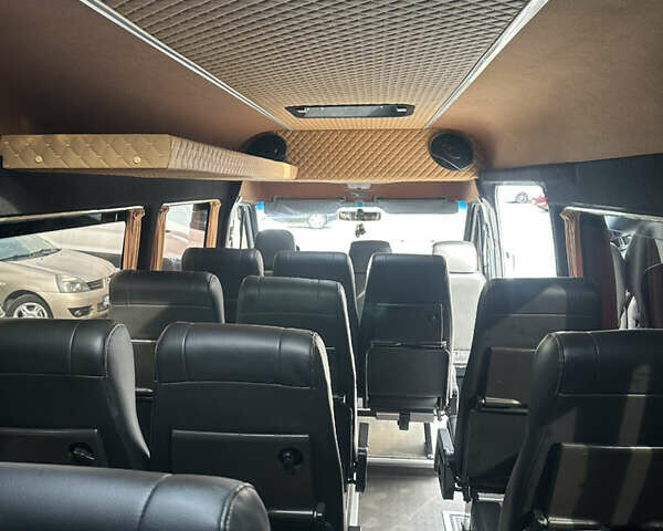 Белый Мерседес Sprinter, объемом двигателя 2.87 л и пробегом 500 тыс. км за 14000 $, фото 13 на Automoto.ua