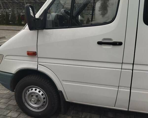 Белый Мерседес Sprinter, объемом двигателя 2.87 л и пробегом 5 тыс. км за 12000 $, фото 4 на Automoto.ua