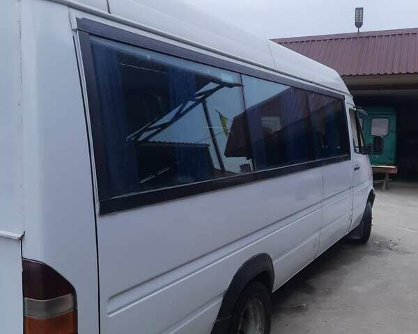 Белый Мерседес Sprinter, объемом двигателя 2.87 л и пробегом 845 тыс. км за 9790 $, фото 6 на Automoto.ua
