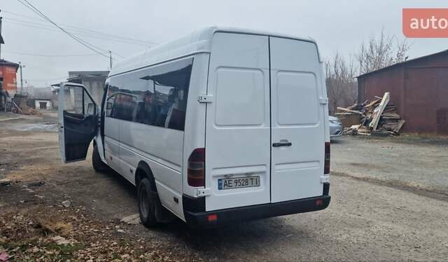 Белый Мерседес Sprinter, объемом двигателя 2.1 л и пробегом 100 тыс. км за 7900 $, фото 2 на Automoto.ua