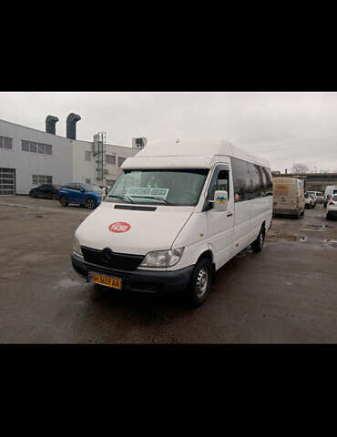Белый Мерседес Sprinter, объемом двигателя 2.2 л и пробегом 3 тыс. км за 7000 $, фото 4 на Automoto.ua