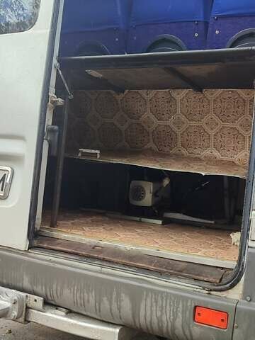 Білий Мерседес Sprinter, об'ємом двигуна 2.3 л та пробігом 240 тис. км за 7500 $, фото 8 на Automoto.ua
