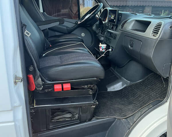 Білий Мерседес Sprinter, об'ємом двигуна 2.69 л та пробігом 536 тис. км за 11600 $, фото 12 на Automoto.ua