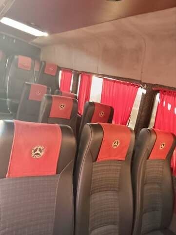 Белый Мерседес Sprinter, объемом двигателя 2.15 л и пробегом 38 тыс. км за 9950 $, фото 9 на Automoto.ua