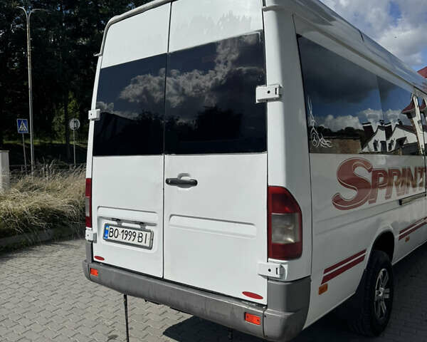 Белый Мерседес Sprinter, объемом двигателя 2.15 л и пробегом 850 тыс. км за 16100 $, фото 8 на Automoto.ua