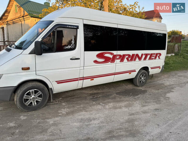 Белый Мерседес Sprinter, объемом двигателя 2.15 л и пробегом 850 тыс. км за 16100 $, фото 10 на Automoto.ua
