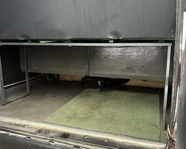 Белый Мерседес Sprinter, объемом двигателя 2.2 л и пробегом 500 тыс. км за 10000 $, фото 17 на Automoto.ua