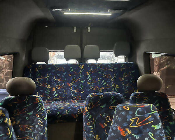Белый Мерседес Sprinter, объемом двигателя 2.2 л и пробегом 500 тыс. км за 10000 $, фото 8 на Automoto.ua