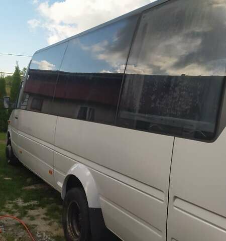 Білий Мерседес Sprinter, об'ємом двигуна 2.69 л та пробігом 100 тис. км за 21000 $, фото 16 на Automoto.ua