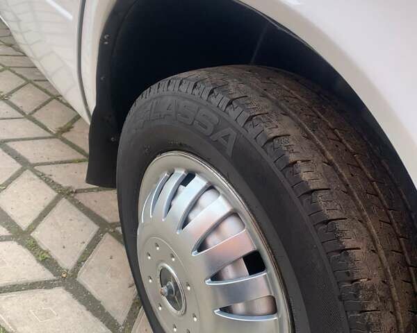 Мерседес Sprinter 2004 в Дубно на Automoto.ua Белый Мерседес Sprinter, объемом двигателя 2.2 л и пробегом 250 тыс. км за 13800 $, фото 16 на Automoto.ua