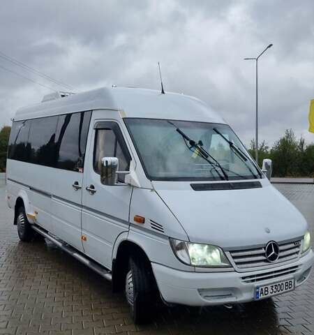 Белый Мерседес Sprinter, объемом двигателя 2.69 л и пробегом 784 тыс. км за 17000 $, фото 6 на Automoto.ua