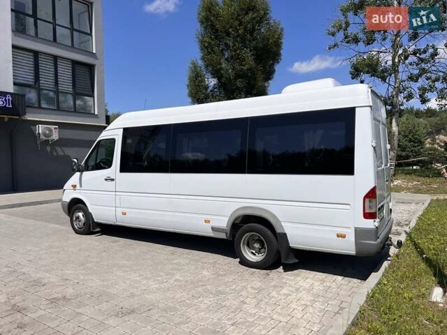 Белый Мерседес Sprinter, объемом двигателя 0 л и пробегом 344 тыс. км за 20900 $, фото 3 на Automoto.ua