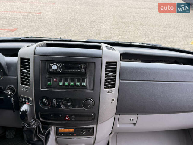 Белый Мерседес Sprinter, объемом двигателя 2.14 л и пробегом 352 тыс. км за 29000 $, фото 8 на Automoto.ua