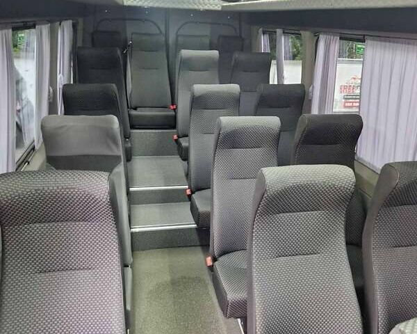 Белый Мерседес Sprinter, объемом двигателя 2.14 л и пробегом 1000 тыс. км за 30000 $, фото 9 на Automoto.ua